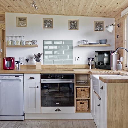 Scandi Cabin On A Hill, With Stunning Panoramic Views Ludgvan Exterior photo