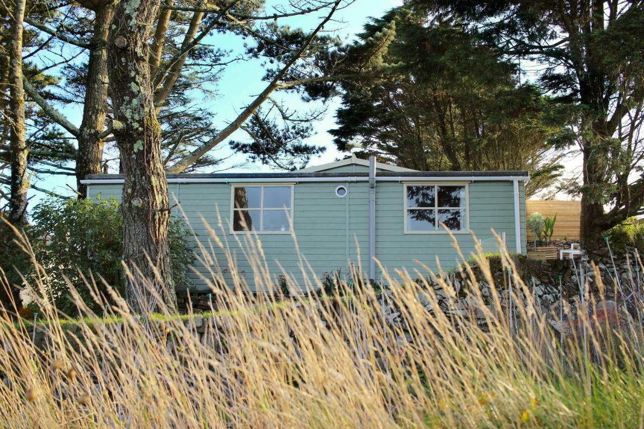 Scandi Cabin On A Hill, With Stunning Panoramic Views Ludgvan Exterior photo
